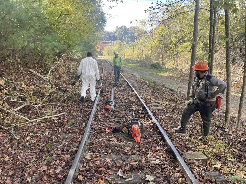 track work clearing track oct 22.jpg